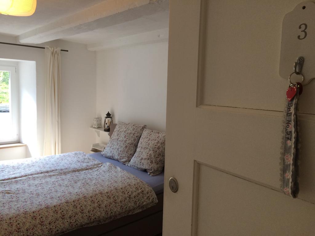 Bed And Breakfast 57 Asuel Bagian luar foto